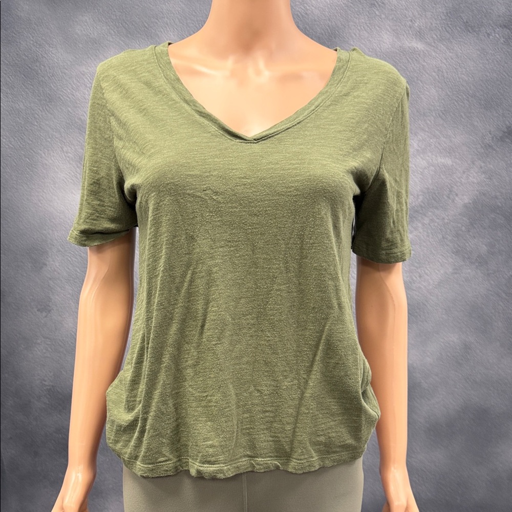 Banana Republic Sage Green V-Neck Tee